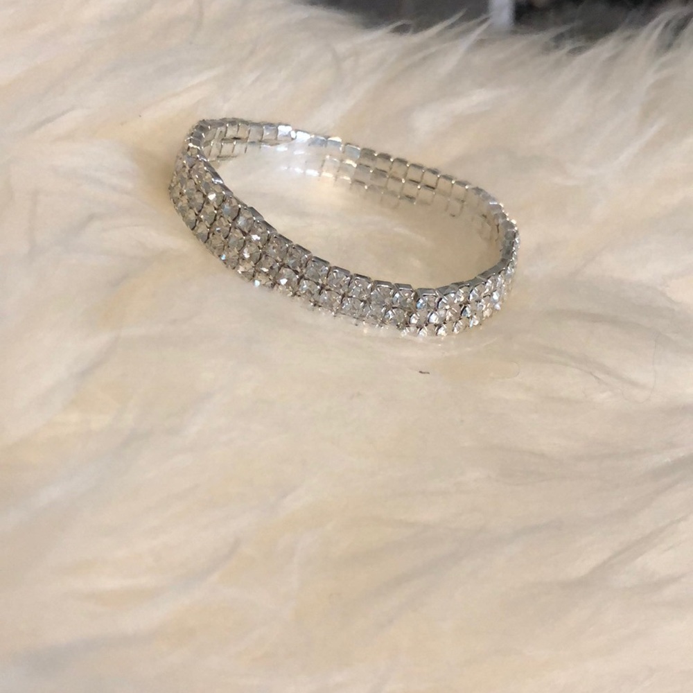 Bracelet crystals